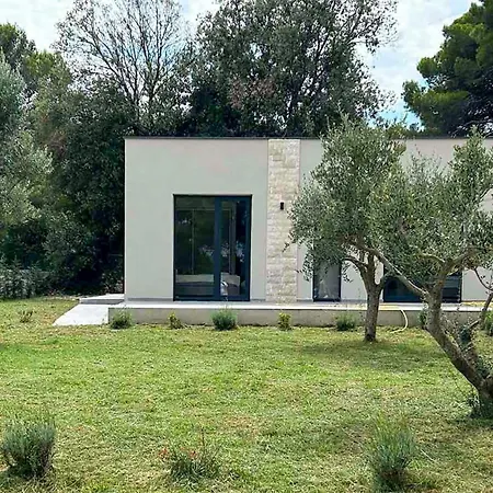 Luxurious In With Wifi Rovigno